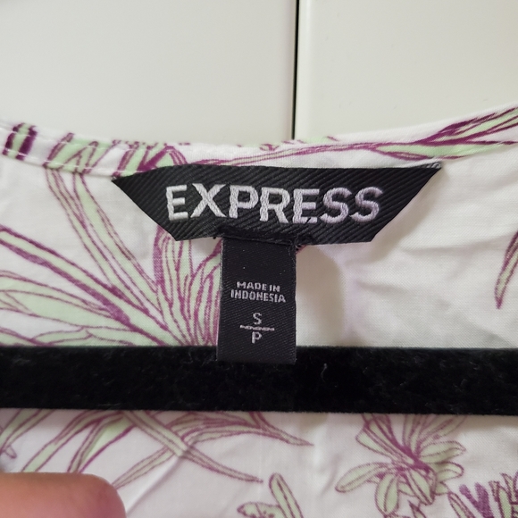 Express floral blouse - Picture 4 of 5